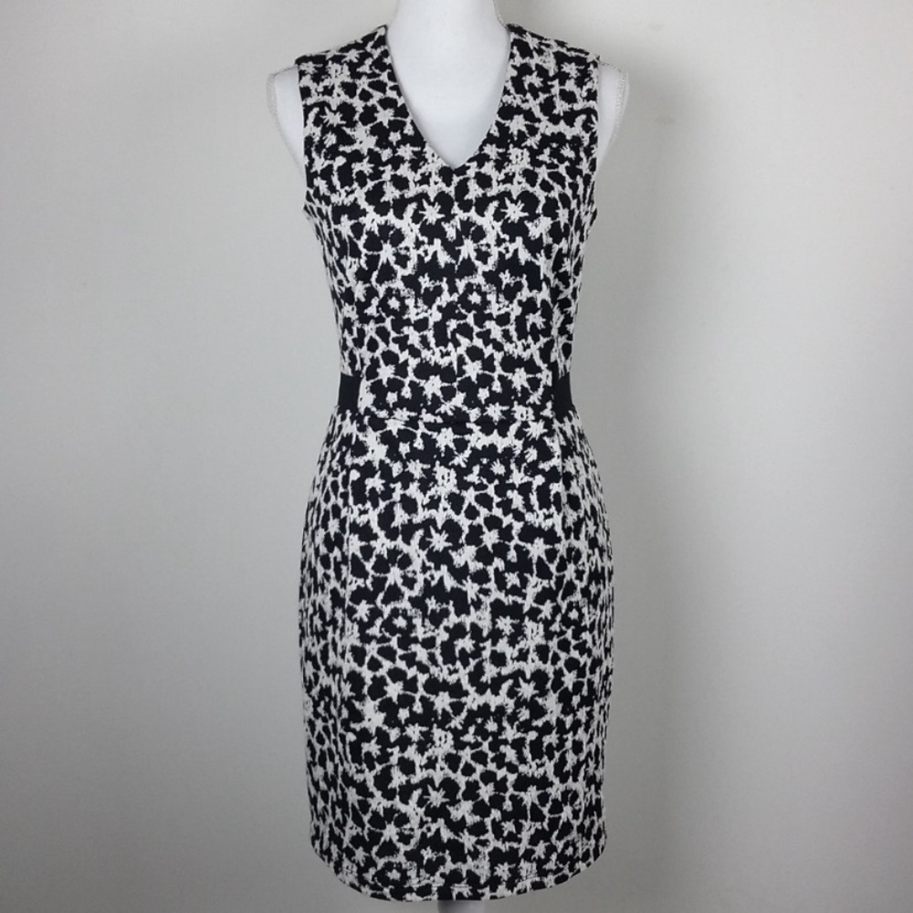 41 Hawthorn Black & White Sleeveless Sheath Dress
